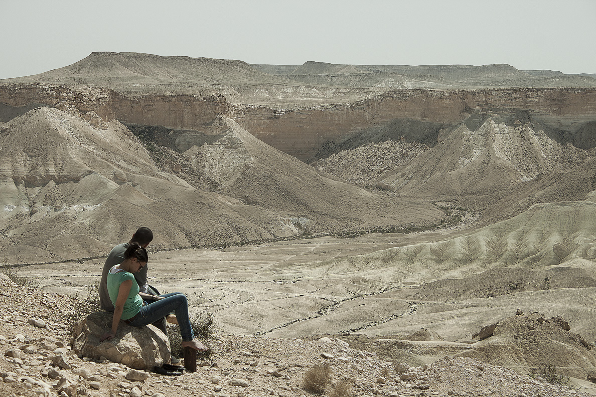 Couple at the Crater