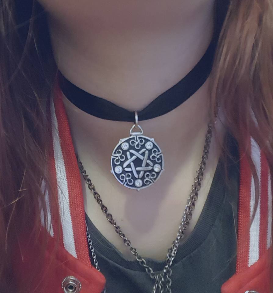 Yennefer's amulet