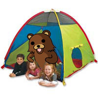 Pedobear goes campin'