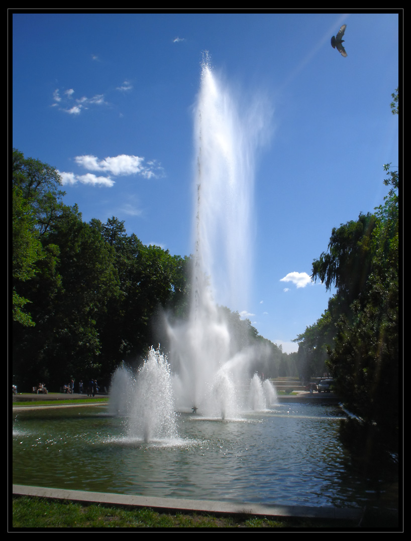 fountain to the sky