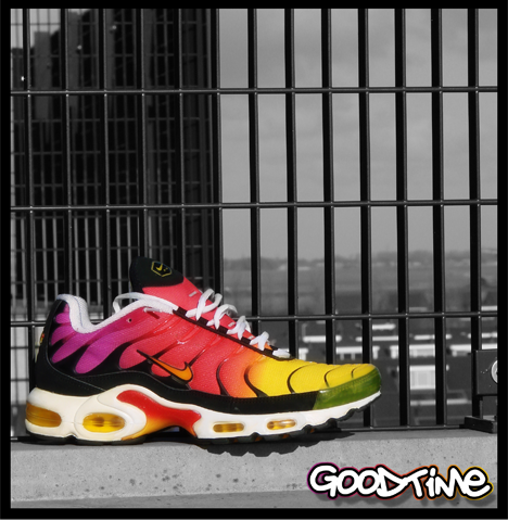 Nike 2025 tuned rainbow