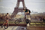 rider from paris by VhPhoto