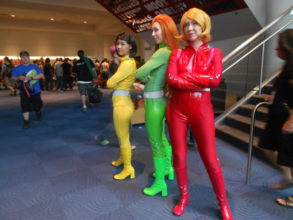 Totally Spies Cosplay by DarkclawTimelord on DeviantArt