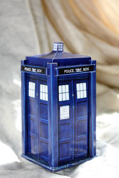 TARDIS Papercraft