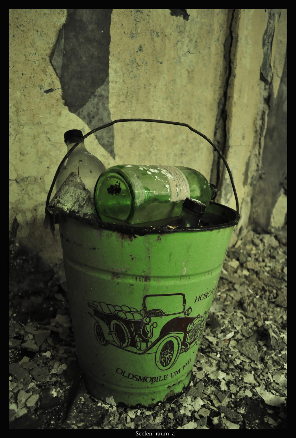 Bucket