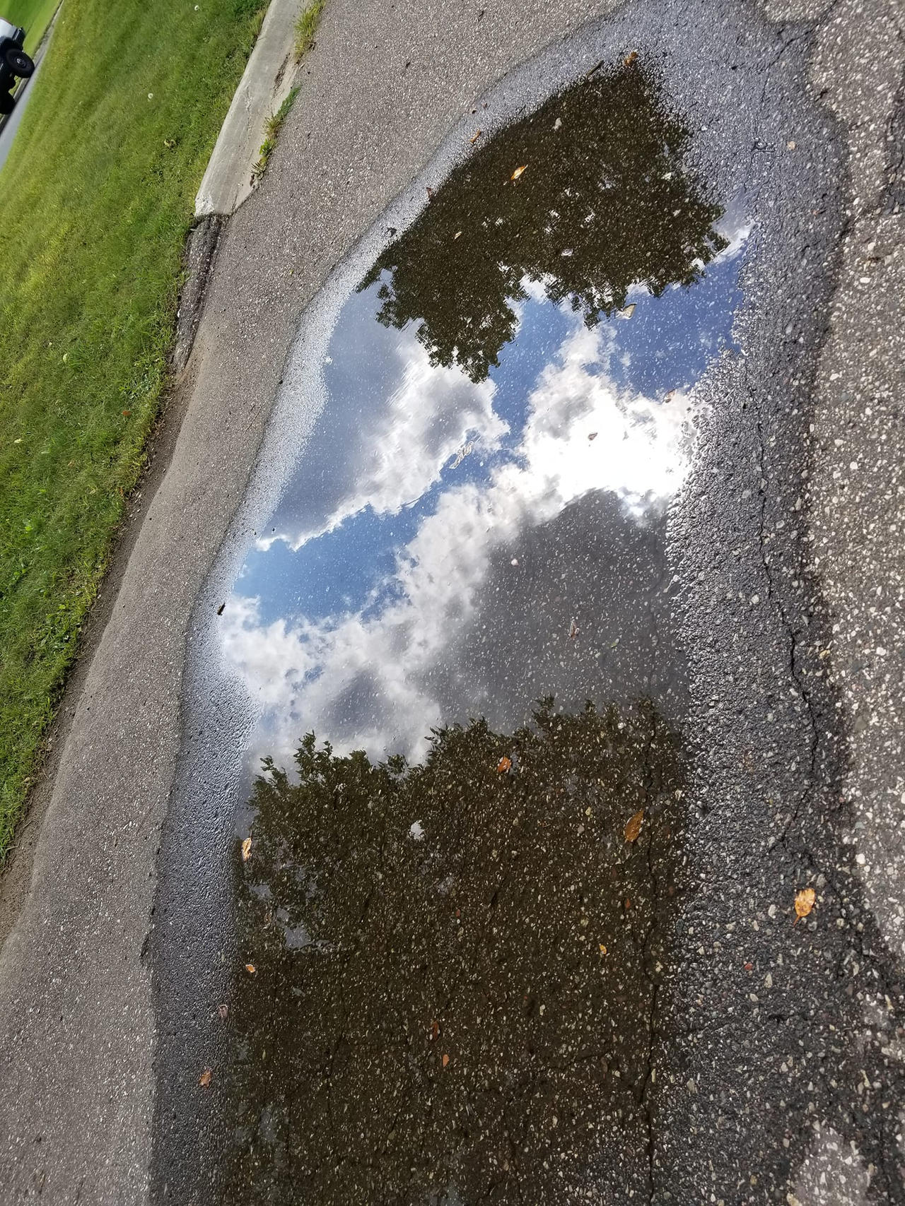 Puddle Reflection by ImaginativeHobbyist on DeviantArt
