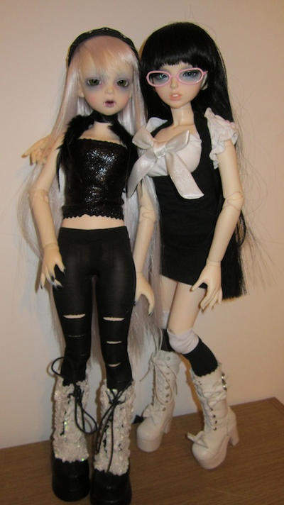 My Dollmore girls Thorn and Midnight - New BJD