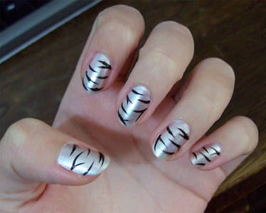 NA: Zebra nails