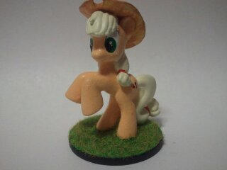 Applejack Figure