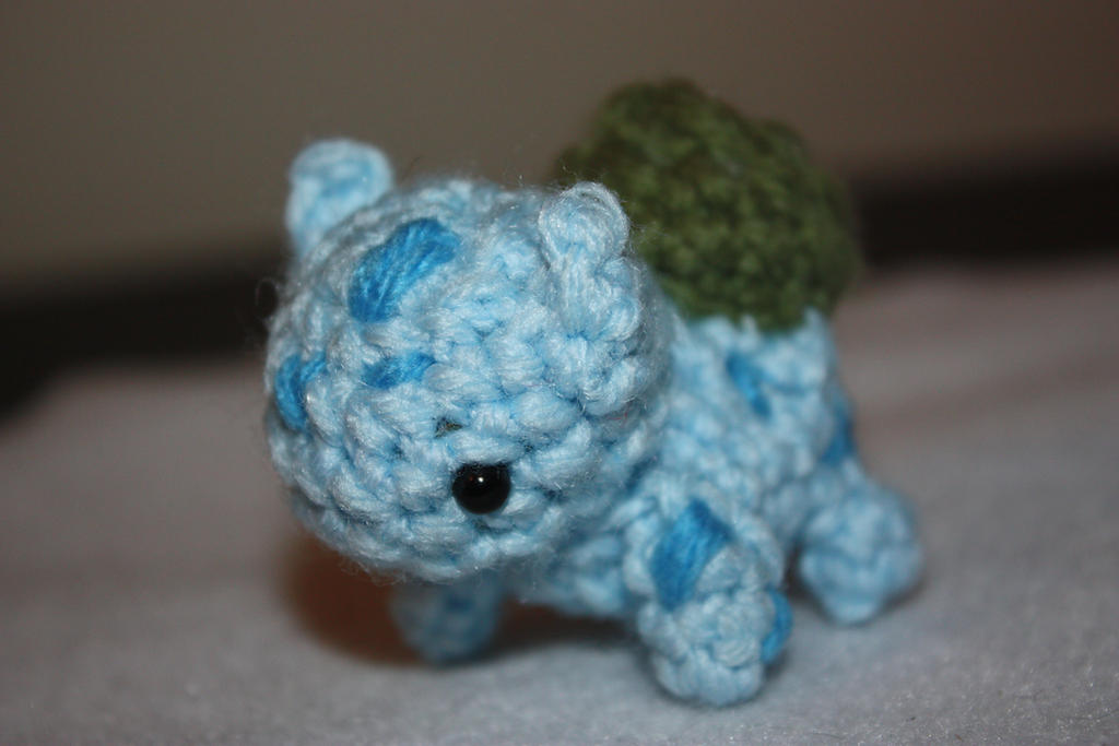 Little Bulbasaur Mini Bulbasaur by rdekroon on DeviantArt