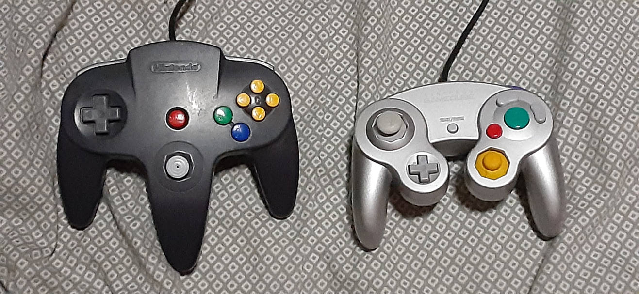 2 classic Nintendo controllers by alexander1301 on DeviantArt