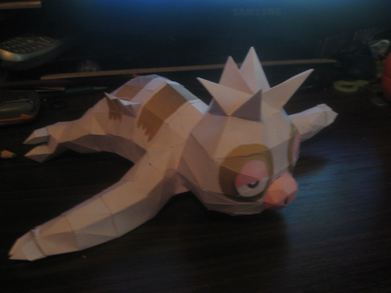 Slakoth papercraft