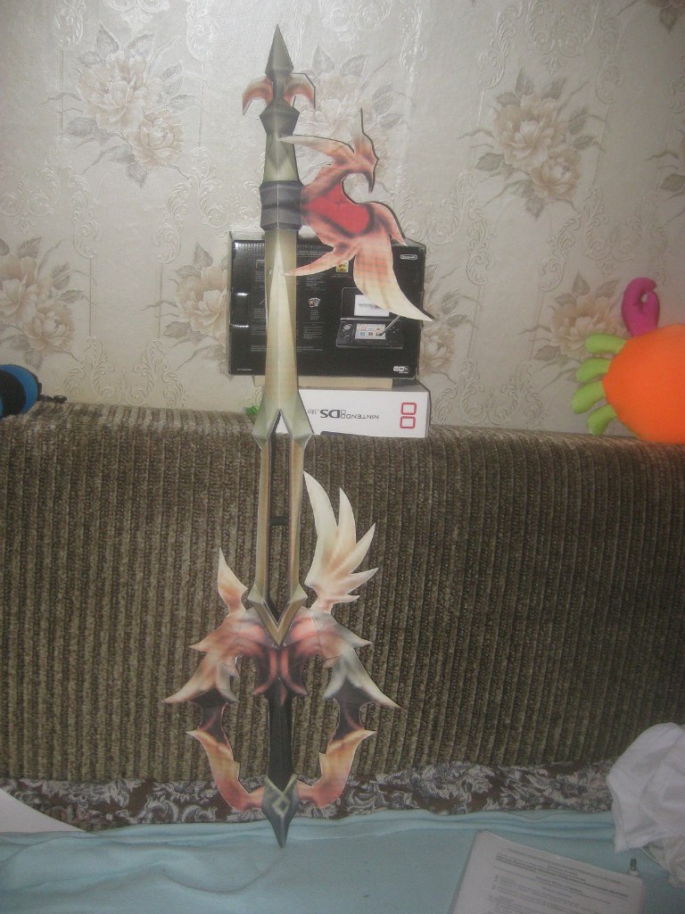 Lost Memory Keyblade papercraft