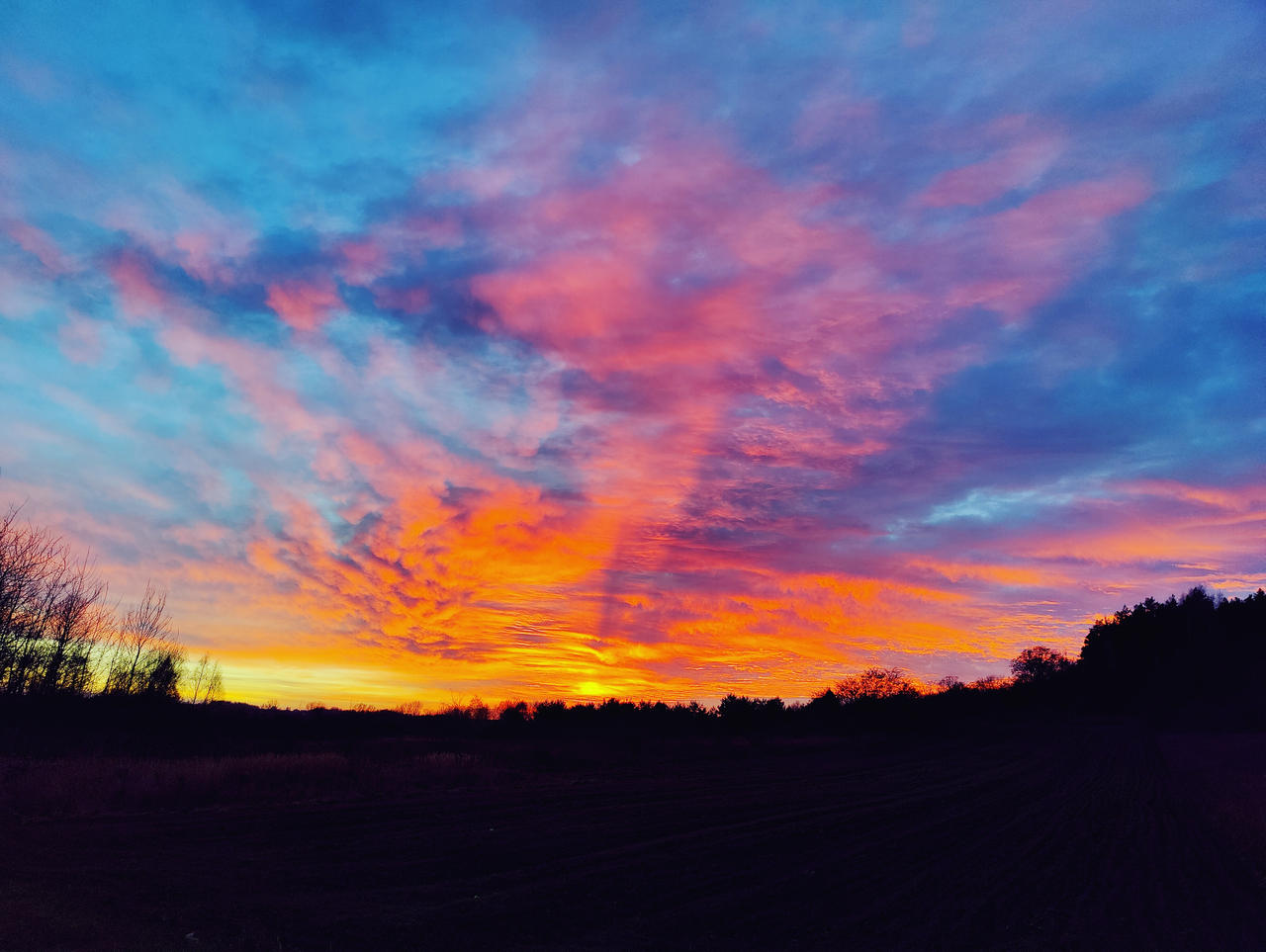 Color Near Sunset Colours of sunset by leno25 on DeviantArt