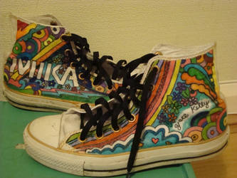 Mika Converse