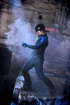 Nightwing cosplay: Blue mist