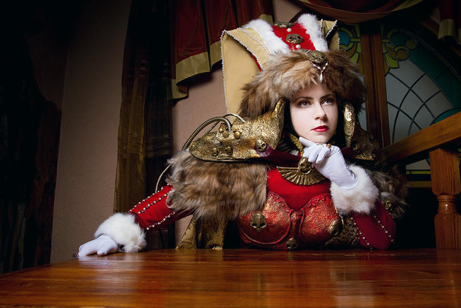Warhammer Cosplay Oueen's thoug by alberti
