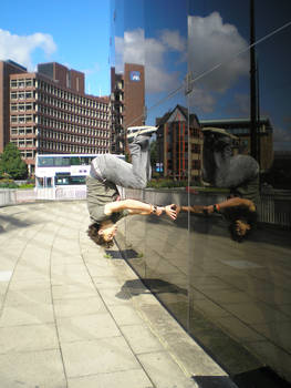 Parkour Reflection WallSpin