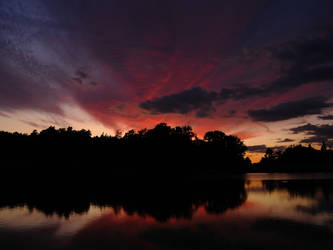 Tilgate Lake after sunset