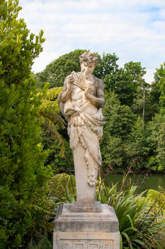 Statue stock 4