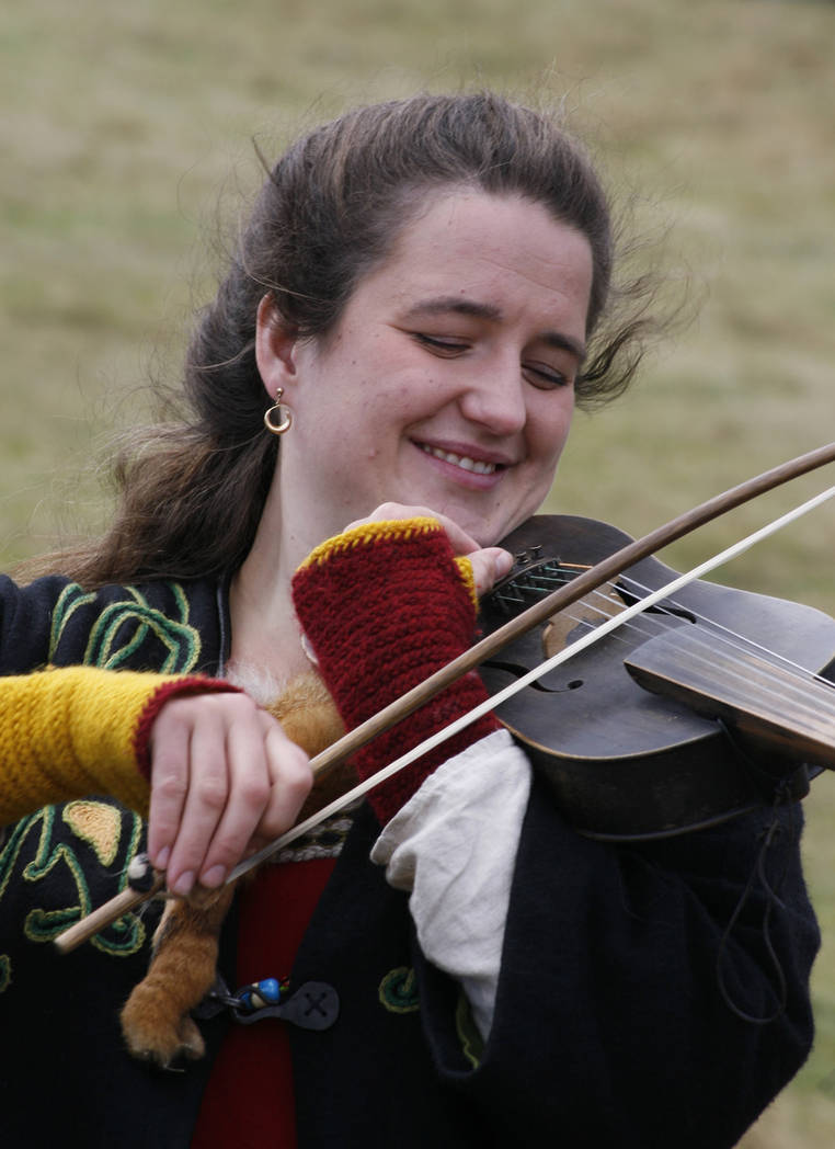 Female Fiddler by Grandmagoingnuts on DeviantArt