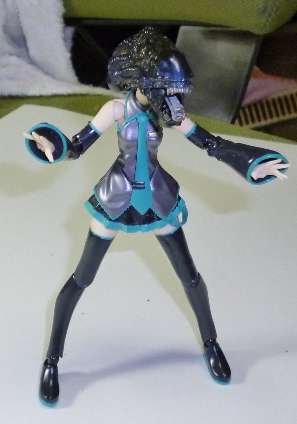Alien Miku by HiroyukiMoridaira on DeviantArt