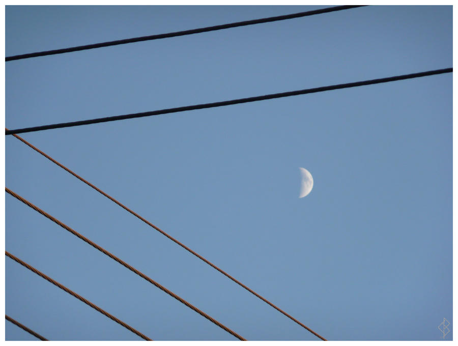 Triangle Moon by AranwA-Tari on DeviantArt