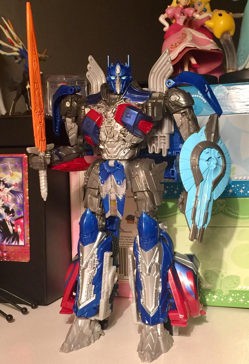 Premier Edition Voyager Class Optimus Prime