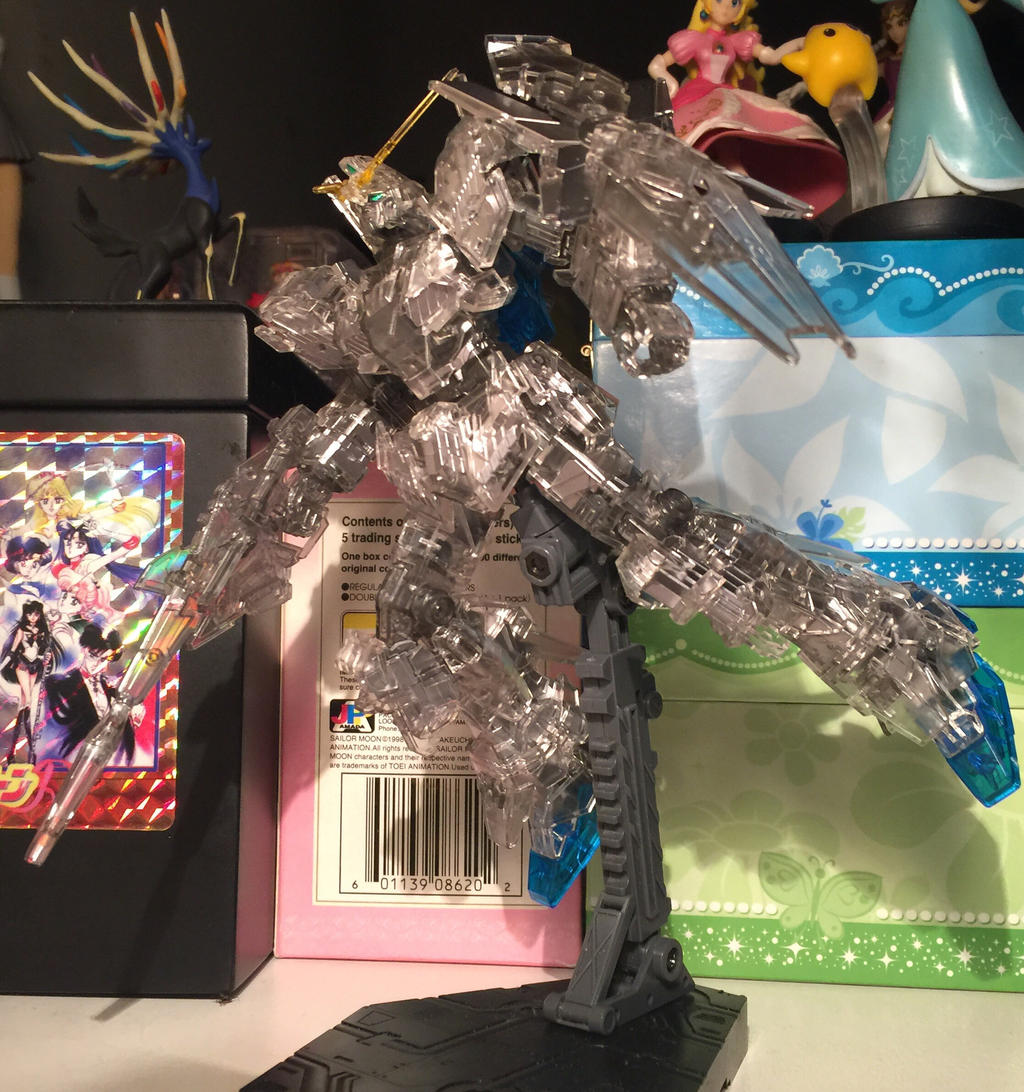 HG 1/144 Unicorn Gundam (Destroy Mode) (LE clear)
