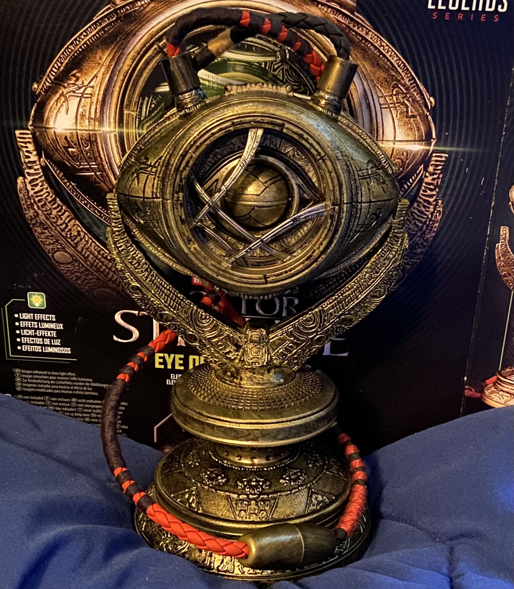 Marvel Legends Eye of Agamotto - Closed