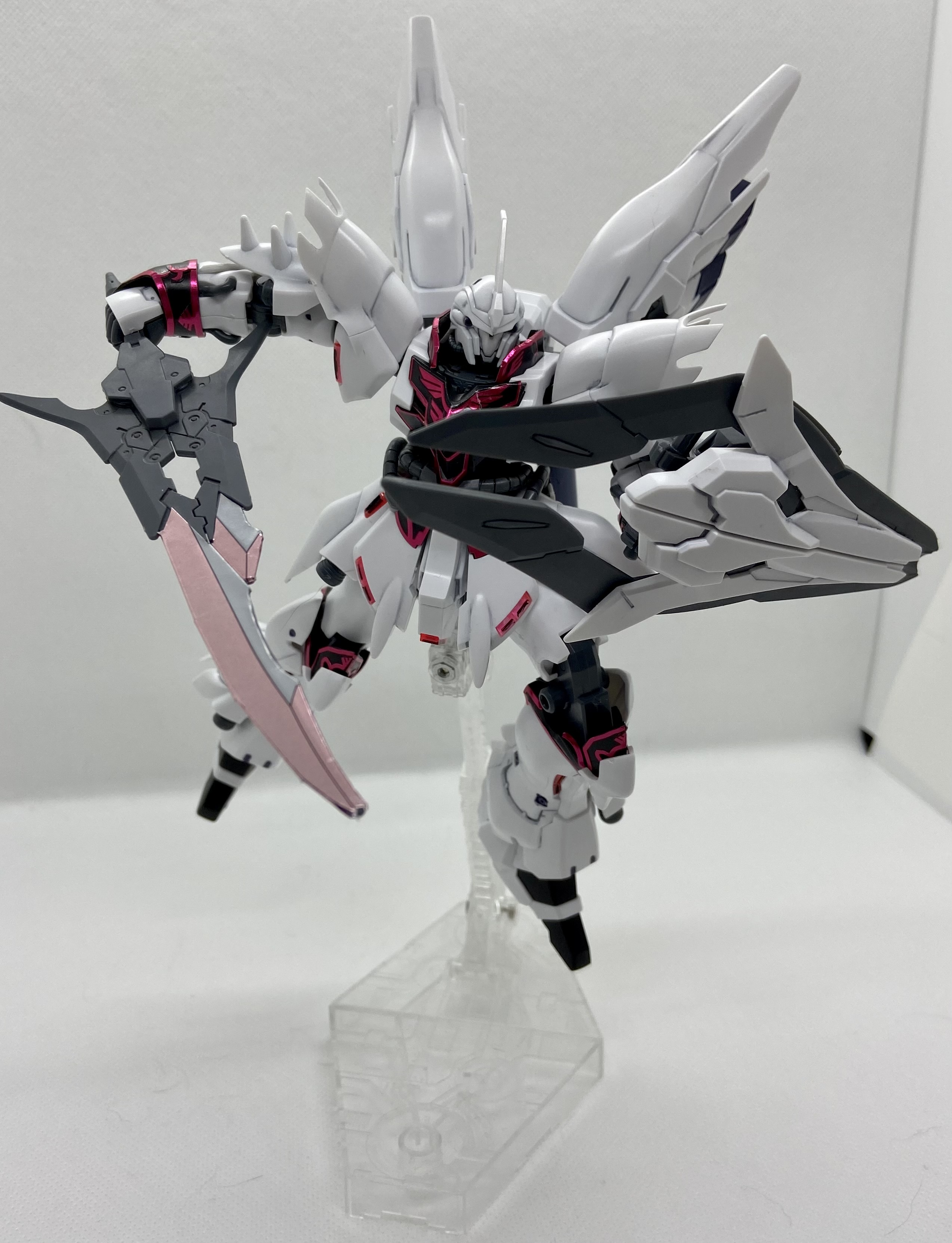 HG 1/144 Weiss Sinanju