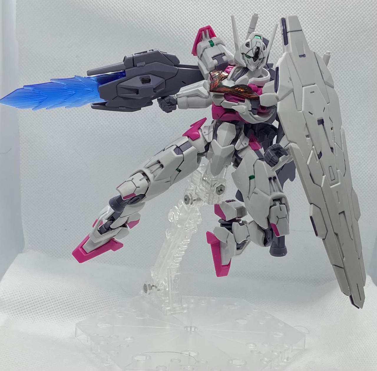 HG 1/144 Gundam Lfrith