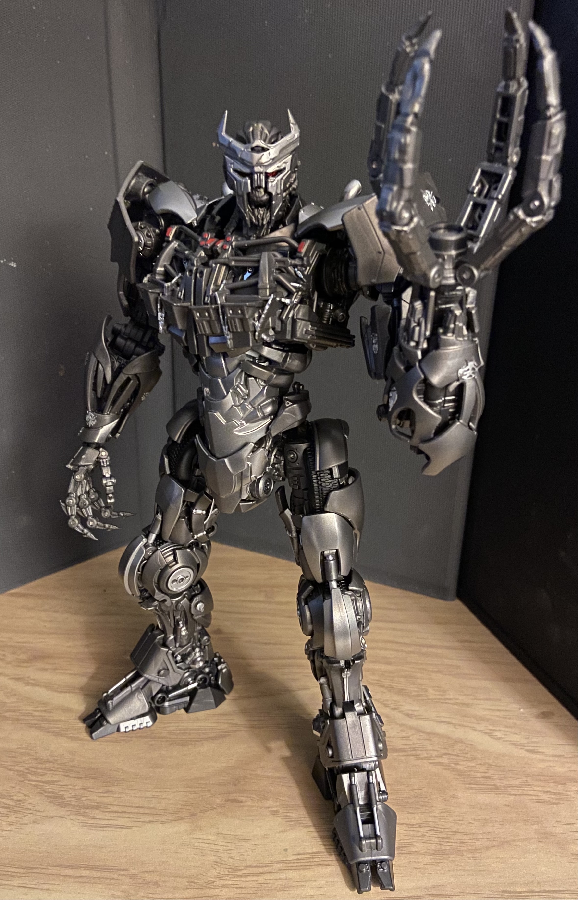 Yolopark AMK Series 22cm Scourge Model Kit