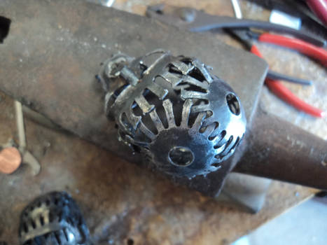 Miniature skull make 2 Gear head