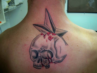 skull with nautical star