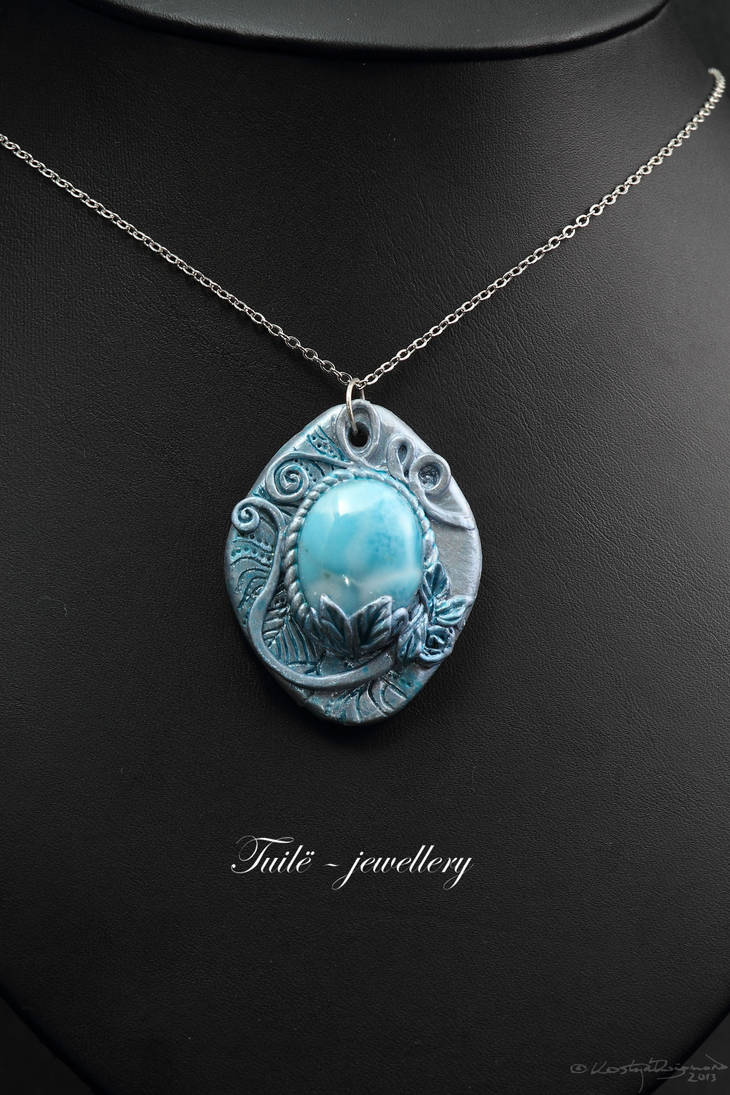 Sky Amulet by Tuile-jewellery
