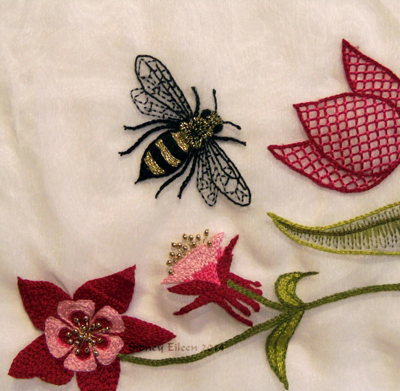 Scalloped Veil - Detail - Embroidered Bee