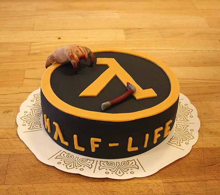 Half Life cake