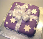 Present Cake by ginas-cakes