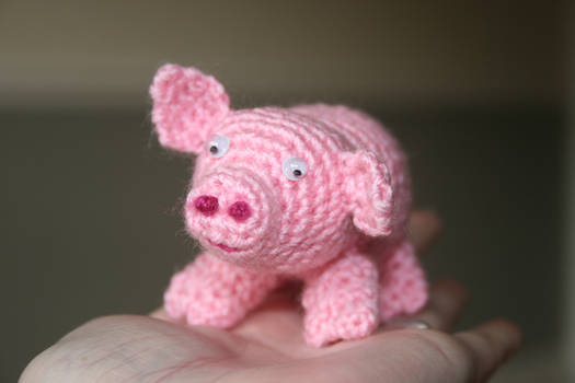 Amigurumi piglet