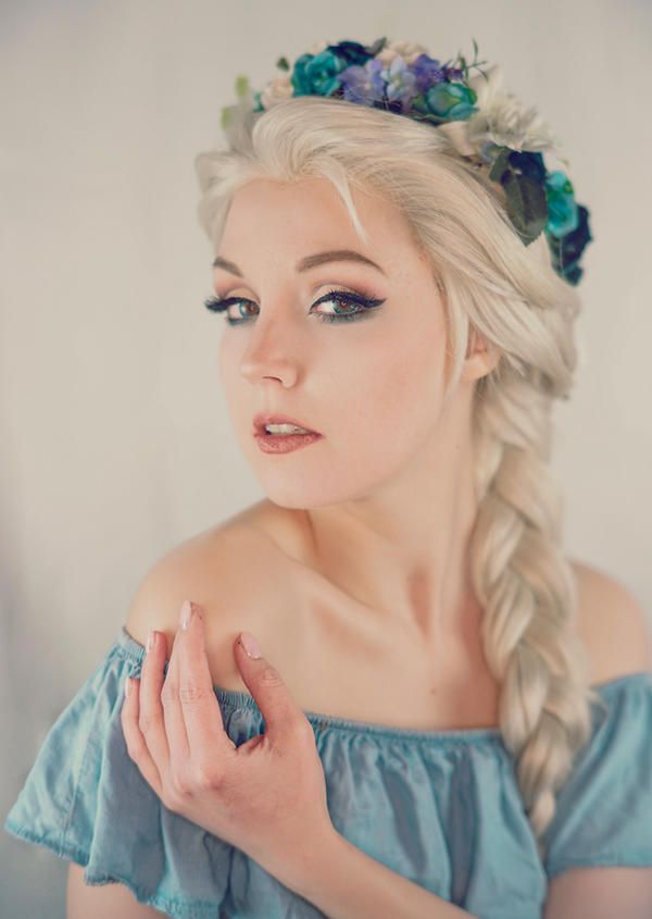 Princess Chee Flowercrown Princess by Lie-chee on DeviantArt
