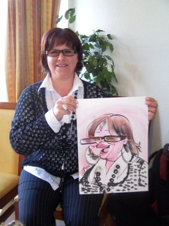 Live-Caricature of Woman