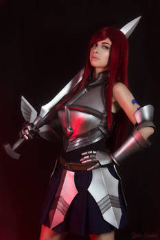 Erza Scarlet Cosplay - Heart Kreuz Armor 3