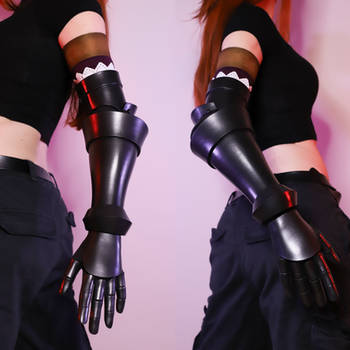 Erza Knightwalker Gauntlets