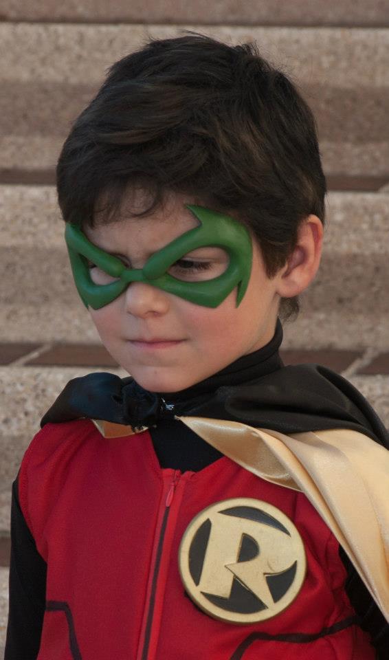 Damian Wayne Robin Close-up