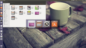 Ubuntu 12.04 LTS with my-humanity icon set