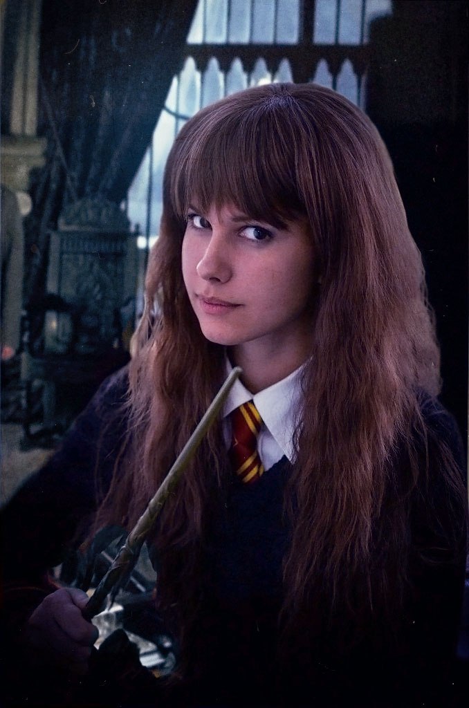 Hermione in Hogwarts class