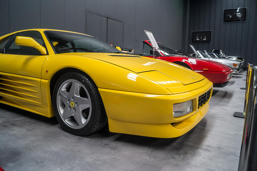 Ferrari 348