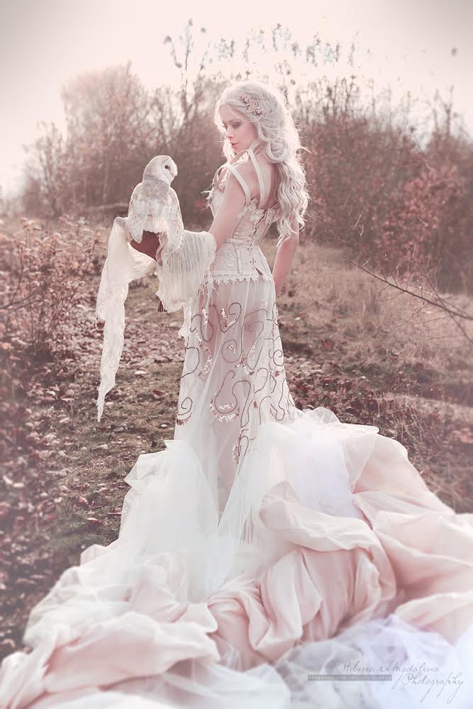 Snow White by Ophelia-Overdose