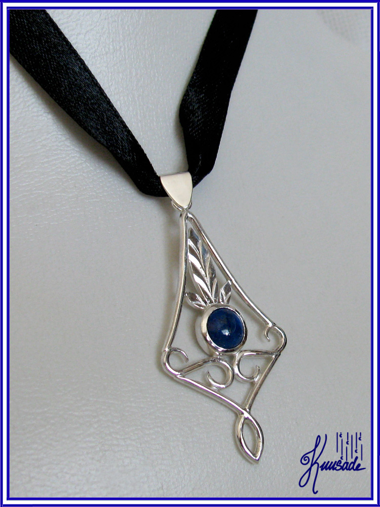 Elven lapis lazuli pendant